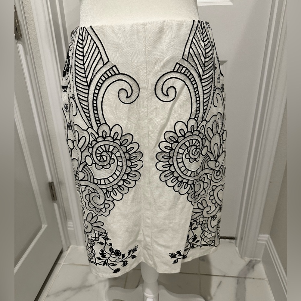 Skirt Size 4